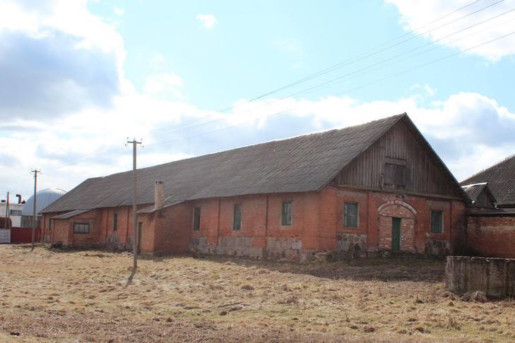 Усадьба Уместовских: хозпостройки