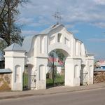 Костел св. Симеона и Тадеуша: брама (Лаздуны), май 2016