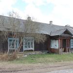 Костел Вознесения Девы Марии: плебания (Константиново), апрель 2012