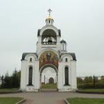 Церковь в честь иконы Богоматери Всех скорбящих Радость: брама и колокольня (Минск), октябрь 2016