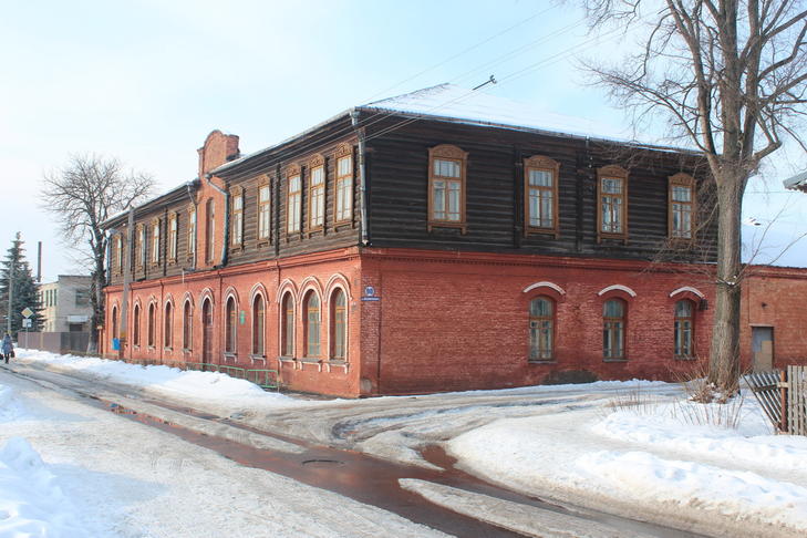 Гимназия женская